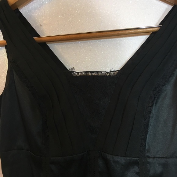 Tops - Picture 4 of 8